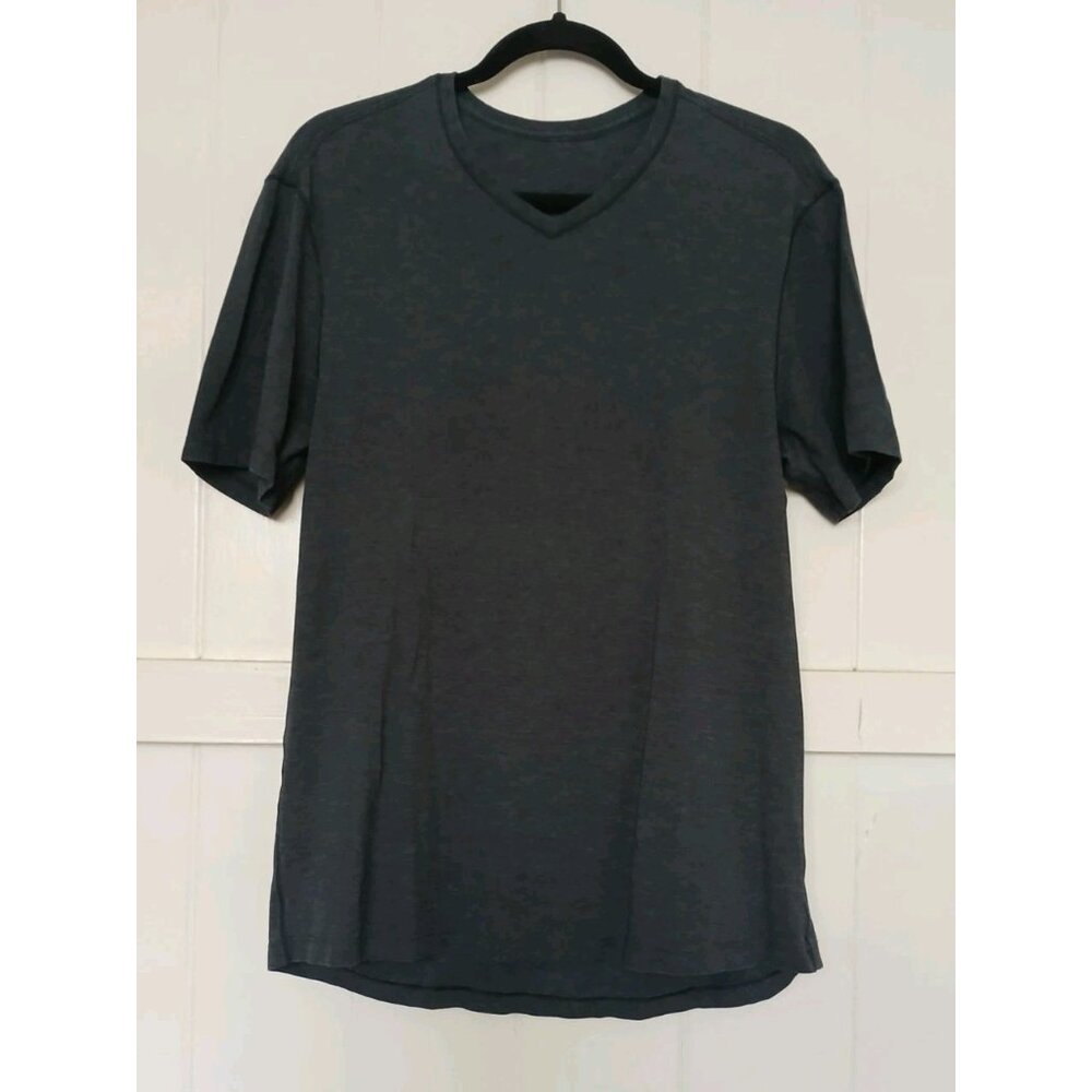 Lululemon 5 Year Basic V Updated Fit T Shirt Mens… - image 1